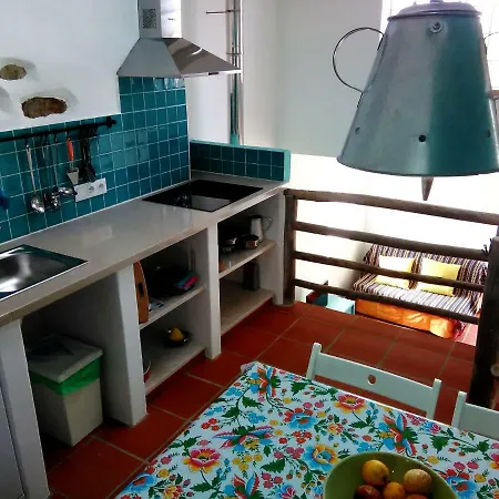 Aldeamento Turístico Quinta Laranja - - *